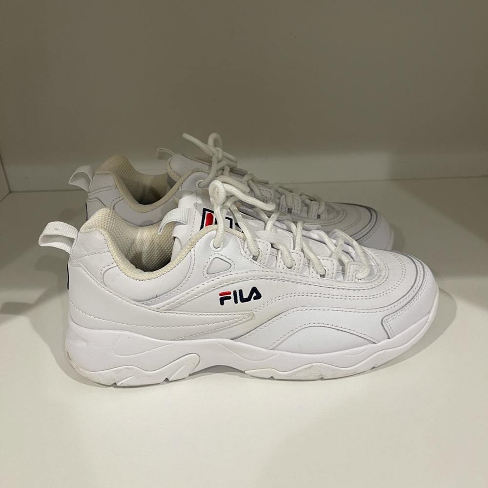 FILA Disarray White Chunky Sneaker Size 9 - Picture 4 of 6